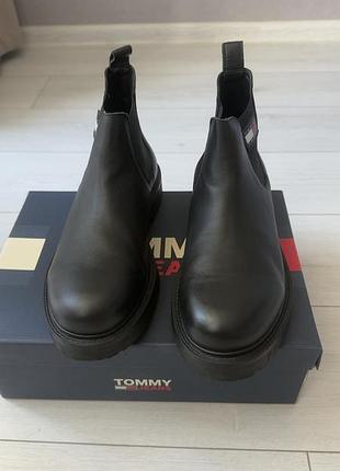 Челсі tommy holfiger 43