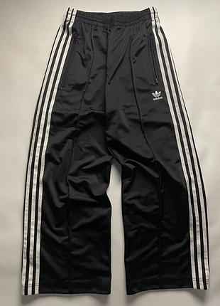 Штани adidas