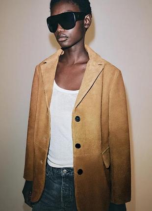 Блейзер жіночий бежевий шкіряний zara new