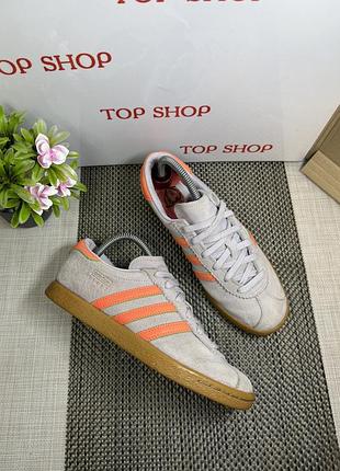Оригінальні кросівки adidas
