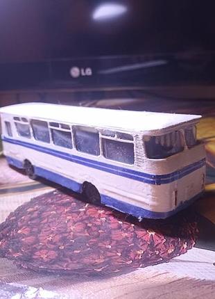 Автобус лаз.модел  для диорамы.масштаб 1/43 2
