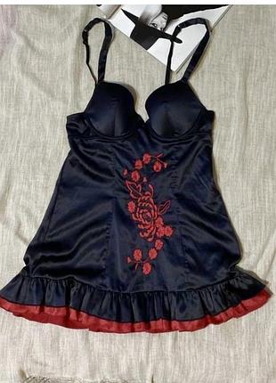 La senza шикарный черно-красный пеньюар с великолепной вышивкой как новый