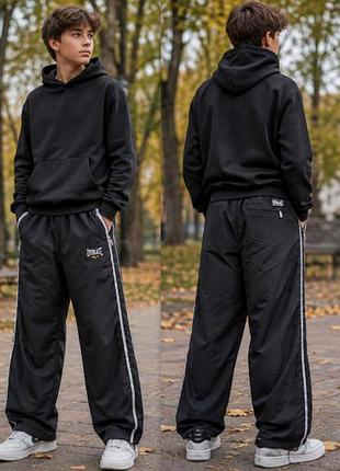Стильные спортивные штаны everlast