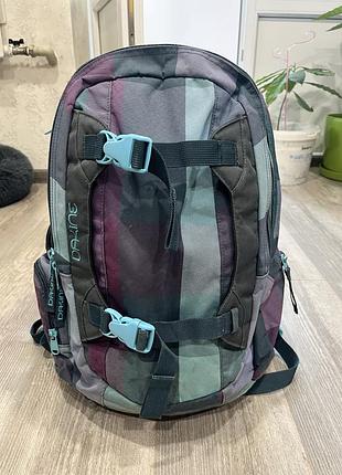 Великий рюкзак dakine