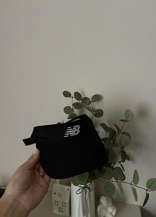 Кепка козирок nb