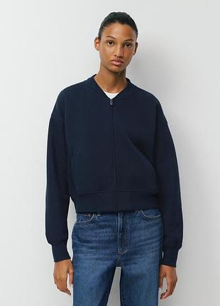 Бомбер aritzia 135221