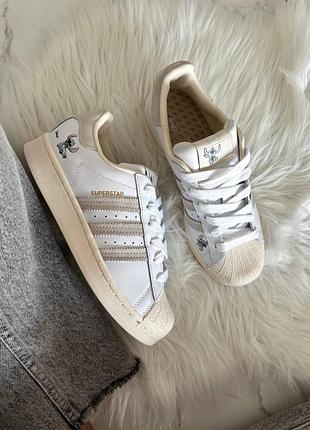Adidas superstar cloud white disney stitch