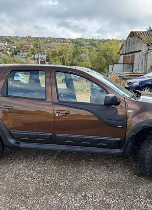 Верхние молдинги на двери (2шт) для renault duster 2008–2017 гг