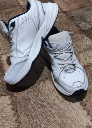 Кросівки nike monarch