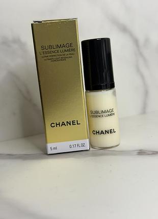 Chanel sublimage l’essence lumière — это премиальный восстанавливающий концентрат для сияния и выравнивания тона кожи лица и шеи. 5ml