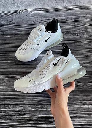 Кроссовки nike  с нюансом
