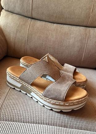 Gabor comfort шкіряні босоніжки на платформі, р. 39