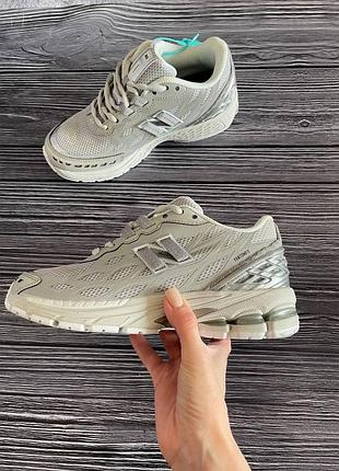 New balance кроссовки с нюансом