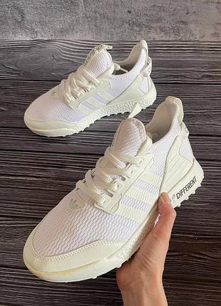 Adidas кроссовки с нюансом
