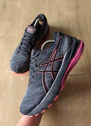 Круті жіночі бігові кросівки asics, р.38.
