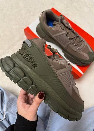 Nike air zoom vomero roam mink brown medium olive