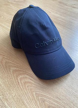 Кепка calvin klein