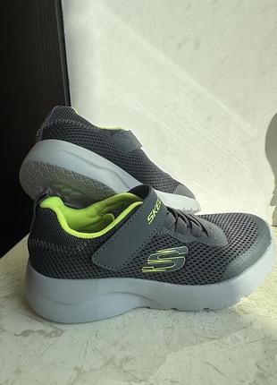 Дитячі кросівки skechers