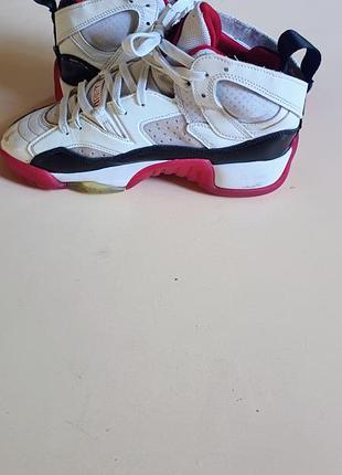 Кроссовки jordan 4