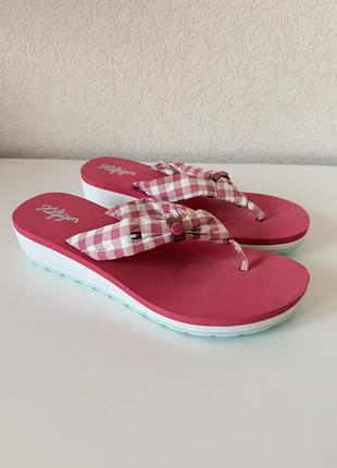 Шлепки tommy hilfer flip flops slides