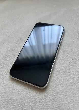 Айфон xr білий 2