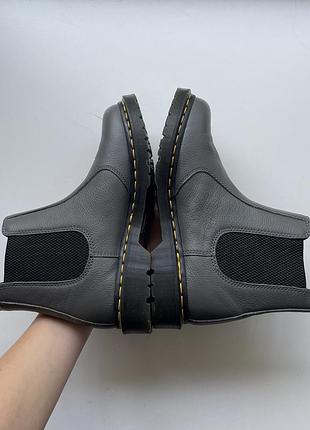 Челсі dr martens 5