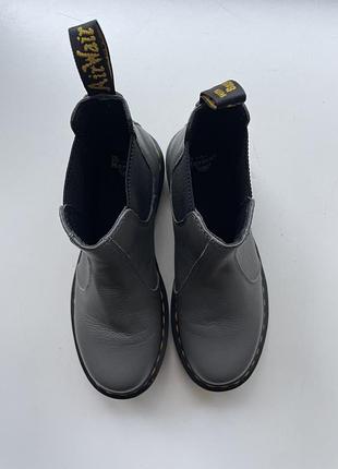 Челсі dr martens 2