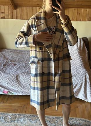 Жіноче пальто турецького виробництва