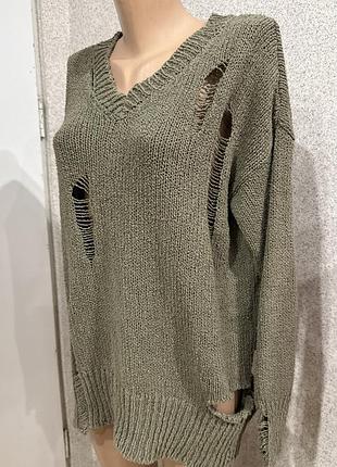 Zara рваний светр оверсайз розміру м/л