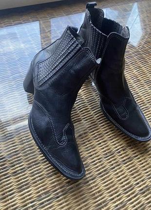 Шкіряні черевики made in italy