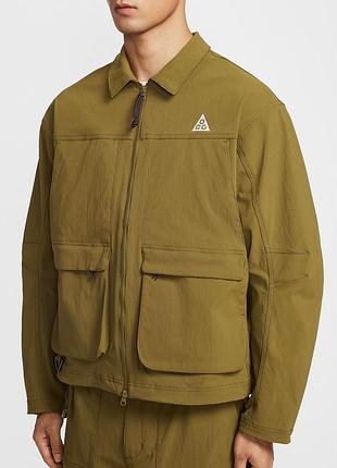 Оригінальна чоловіча куртка вітровка nike acg smith summit uv jacket olive оригинал мужской бомбер jordan tech hv0598-368 outdoor hike gorpcore карго