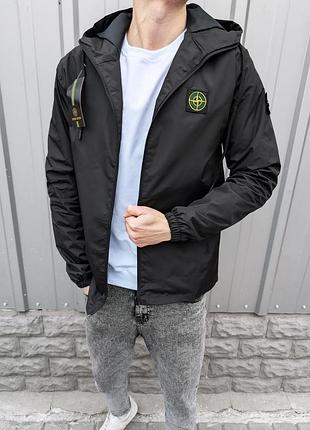 Чоловіча вітровка stone island