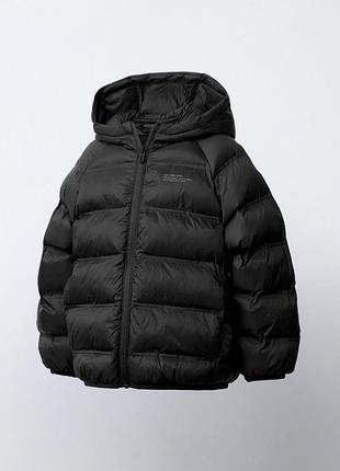 Легкая демисезонная куртка zara р.110