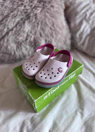 Дитячі тапки crocs c8