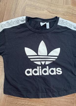 Футболка adidas для дівчинки