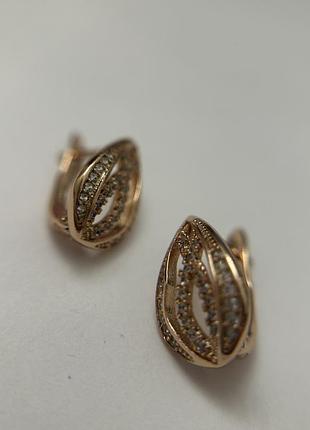 Сережки xuping золотисті з камінцями, нові