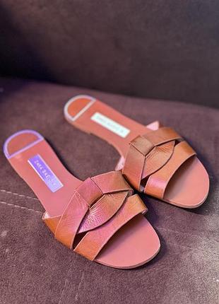 Шльопанці zara 36розмір