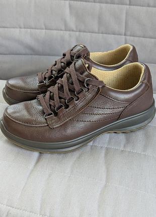 Кросівки жіночі walbusch 39 р. шкіряні