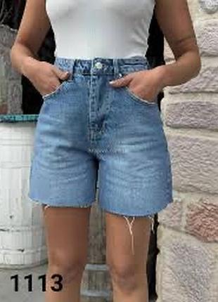 Женские джинсовые шорты zara (в частности, модель фасона regular bermuda или the 90's из классического синего денима).