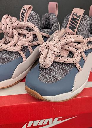 Новые кроссовки nike city loop