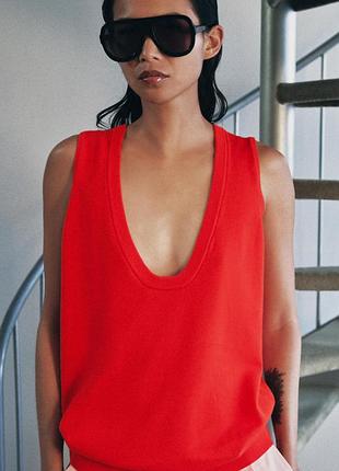 Трикотажний топ від zara