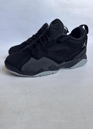 Шкіряні кросівки jordan mvp 92