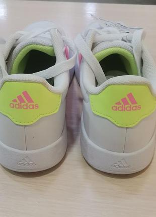 Кроссовки adidas для девочки 3