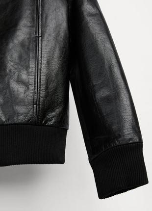 Шкіряна куртка zara man чорного кольору5 фото