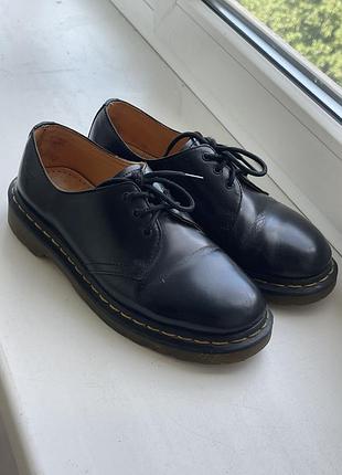 Dr. martens шкіряні туфлі 38 розміру (24-24,5см)