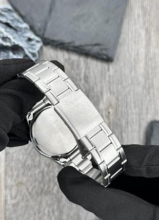 Чоловічий годинник casio mtp-v002d-2b3 original з синім циферблатом та сталевим браслетом 7