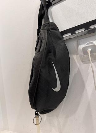 Бананка від nike