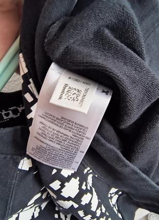Свитшот от бренда reebok 4