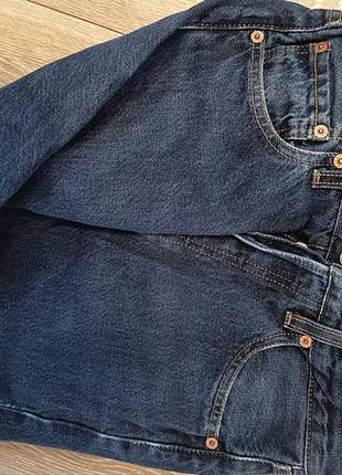 Джинсы levi's состояние новых