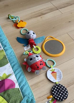 Розвиваючий килимок tiny love 4